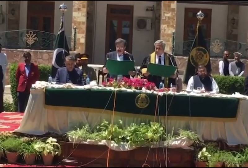 شیخ جعفر خان مندوخیل نے گورنر بلوچستان کےعہدے کا حلف اٹھا لیا