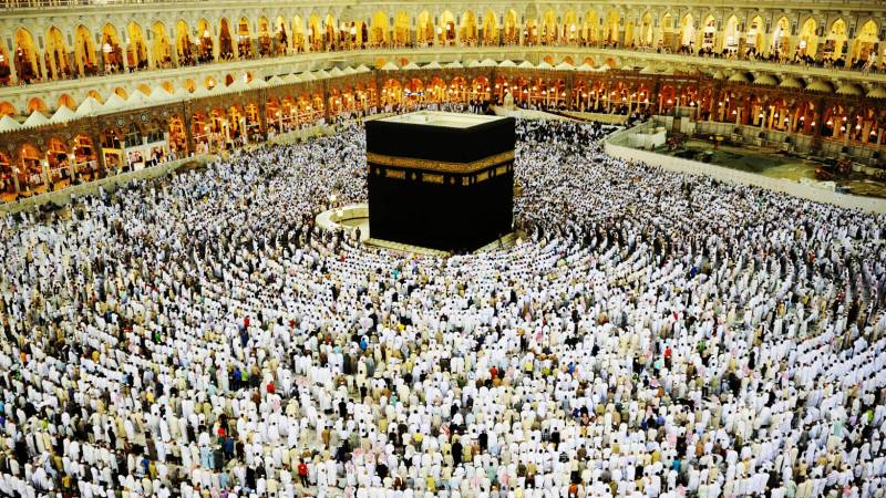 پاکستانی حج، عمرہ اور زیارات پر سالانہ 3.5 ارب ڈالرخرچ کرتے ہیں: رپورٹ