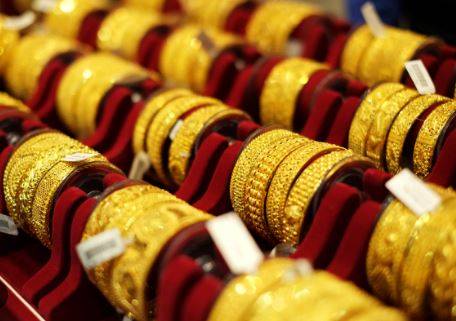 ملک میں سونا مزید مہنگا، فی تولہ 2100 روپے بڑھ گیا