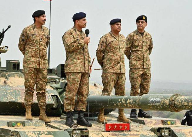 بھارت کو کسی غلط فہمی میں نہیں رہنا چاہیے، کسی بھی قسم کی جارحیت کابھرپور جواب دیا جائےگا: آرمی چیف
