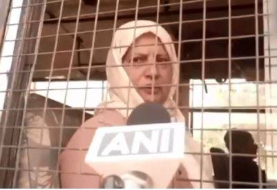 قائد اعظم کا دو قومی نظریہ سچ ثابت ، دو بیٹیوں کی ماں پاکستانی خاتون کو بھارت سے 41 سال بعد ملک بدر کر دیا گیا