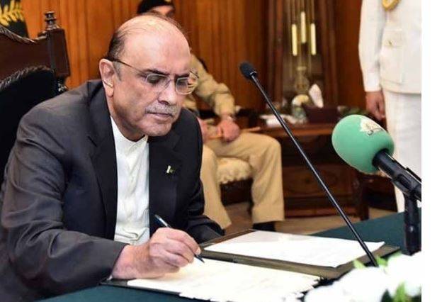 وفاقی وزرا کی تنخواہوں،ٹیکس قانون اور ریکوری سے متعلق صدر مملکت نے آرڈیننس جاری کر دیا