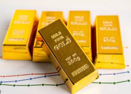 سونے کی قیمتوں میں کمی، فی تولہ 4200 روپے سستا