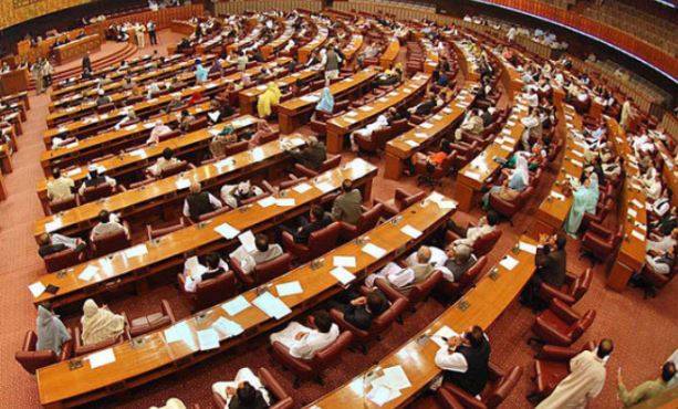 قومی اسمبلی نے سول سرونٹ ایکٹ میں ترمیم منظور کر لی، افسران کو اثاثے ظاہر کرنے کی پابندی