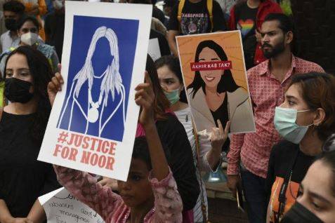 نور مقدم قتل کیس: ظاہر جعفر کی سزا معافی کی اپیل پر سپریم کورٹ میں سماعت، فیصلہ آج متوقع
