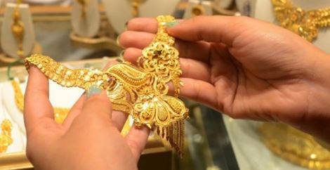 ملک بھر میں سونے کی قیمت میں نمایاں کمی، فی تولہ 1595 روپے سستا