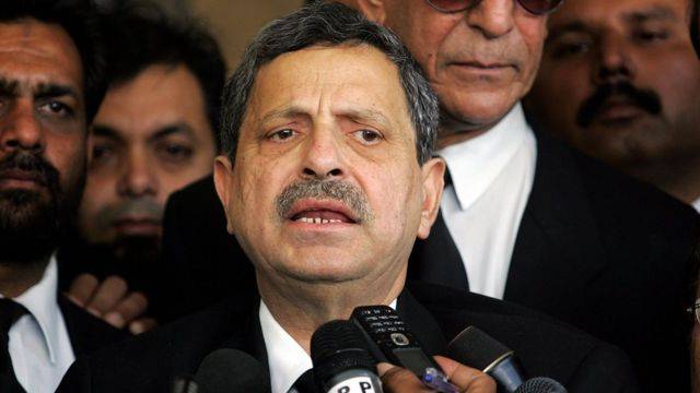 سپریم کورٹ میں مخصوص نشست کیس: حامد خان نے سماعت ملتوی کرنے کی درخواست دے دی