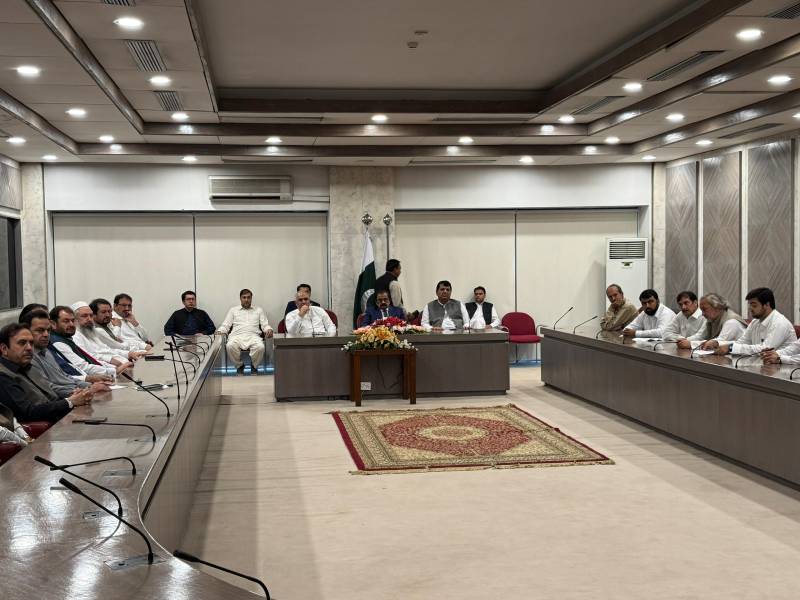 ضم اضلاع اور بجٹ پر حکومت و اپوزیشن کی اہم بیٹھک