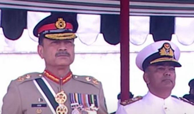 کراچی: نیول اکیڈمی میں کمیشننگ پریڈ، فیلڈ مارشل عاصم منیر مہمان خصوصی