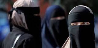  قازقستان نے عوامی مقامات پر خواتین کے نقاب پہننے پر پابندی عائد کر دی 
