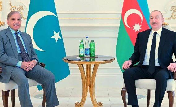 وزیراعظم شہباز شریف کی آذربائیجان کے صدر سے ملاقات، دو طرفہ تعلقات مزید مستحکم بنانے پر اتفاق