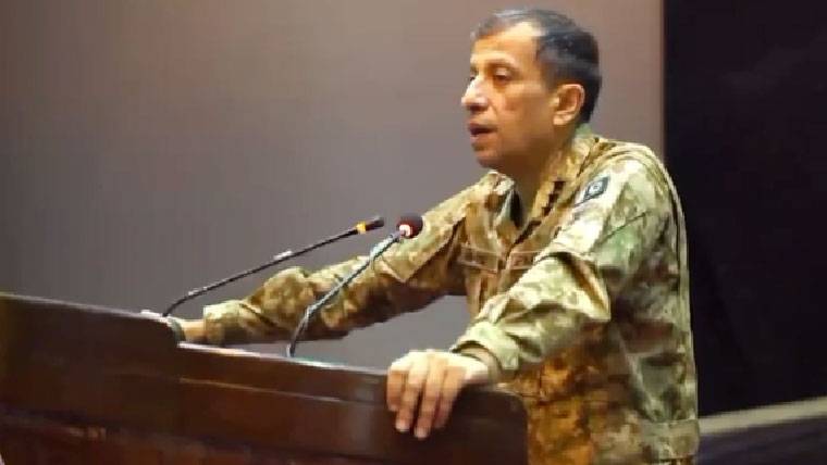 ڈی جی آئی ایس پی آر کا یونیورسٹی آف آزاد جموں و کشمیر مظفر آباد کا دورہ ، طلبہ سے ملاقات
