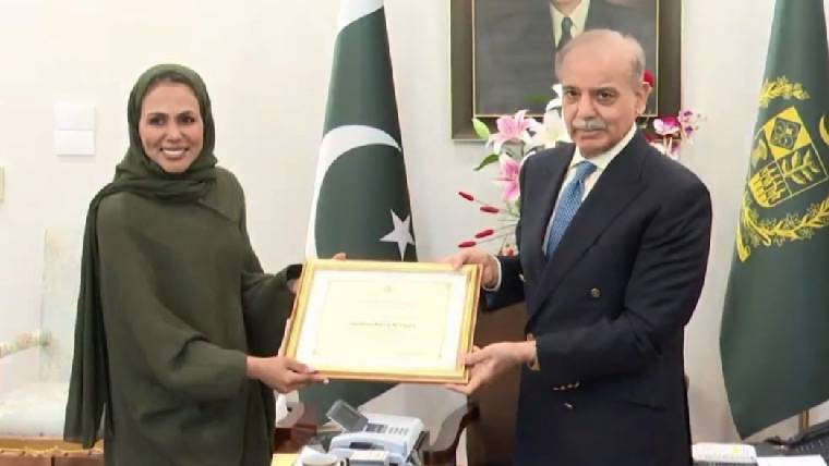 وزیراعظم شہباز شریف سے قطری کوہ پیما شیخہ اسماء الثانی کی ملاقات