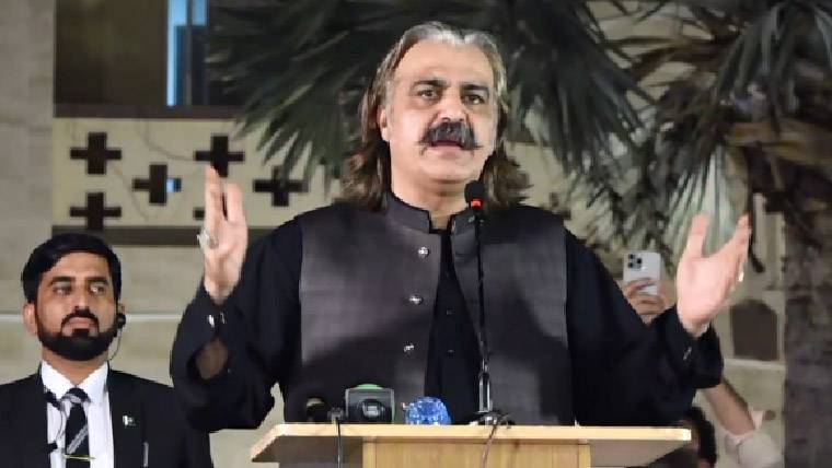 وزیراعلیٰ خیبرپختونخوا نے بانی پی ٹی آئی کی رہائی کے لیے 90 دن کا الٹی میٹم دیدیا