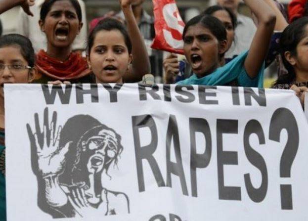 مودی دور میں بھارت میں جنسی استحصال کے واقعات میں تشویشناک اضافہ، بچوں اور خواتین کی حفاظت خطرے میں