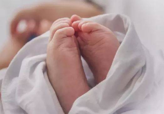 برطانوی ماہرین کا 3 افراد کے ڈی این اے سے 8 صحت مند بچوں کی پیدائش کا انکشاف