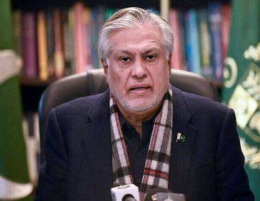  نائب وزیراعظم و وزیر خارجہ اسحاق ڈار امریکہ کے دورے کے لیے روانہ