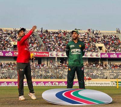ڈھاکہ: پاکستان کا بنگلہ دیش کیخلاف ٹاس جیت کر پہلے باؤلنگ کا فیصلہ
