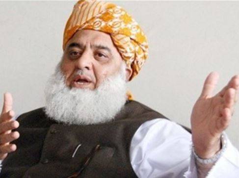 حکومت وعدے پر قائم نہ رہی تو عدالت جائیں گے: مولانا فضل الرحمان
