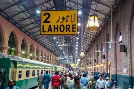 وزیر اعظم کل پاک بزنس ایکسپریس کی افتتاحی تقریب میں شرکت کریں گے