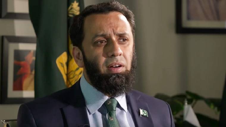 قوم یوم آزادی کے ساتھ معرکہ حق کی فتح کا بھی جشن منا رہی ہے، عطاء اللہ تارڑ 