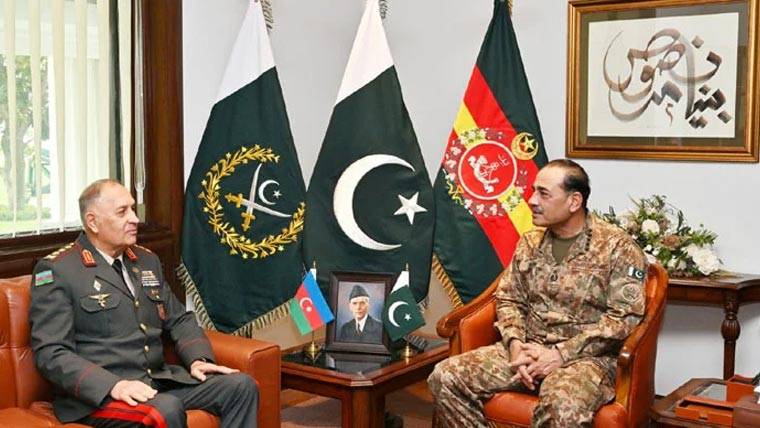 فیلڈ مارشل سید عاصم منیر سے آذربائیجان کے چیف آف جنرل اسٹاف کرنل جنرل کریم ولیئیف کی ملاقات