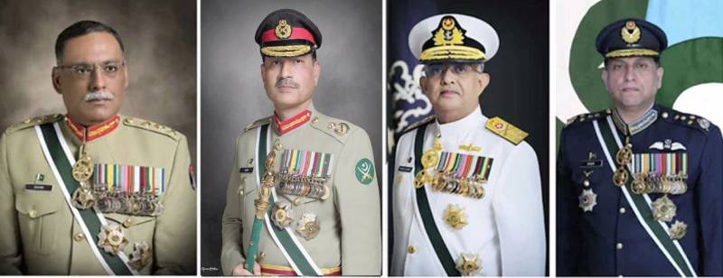  چیئرمین جوائنٹ چیفس آف سٹاف کمیٹی اور سروسز چیفس کی جانب سے قوم کو یوم آزادی پر مبارکباد 