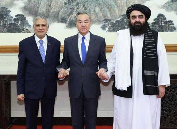 پاکستان، افغانستان اور چین کے وزرائے خارجہ کے درمیان سہ فریقی اجلاس 20 اگست کو کابل میں ہوگا