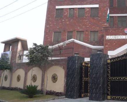 لاہور پولیس کا جدید اقدام: تھانوں کے اسلحہ و اینٹی رائٹ سامان کا ریکارڈ محفوظ بنانے کا فیصلہ