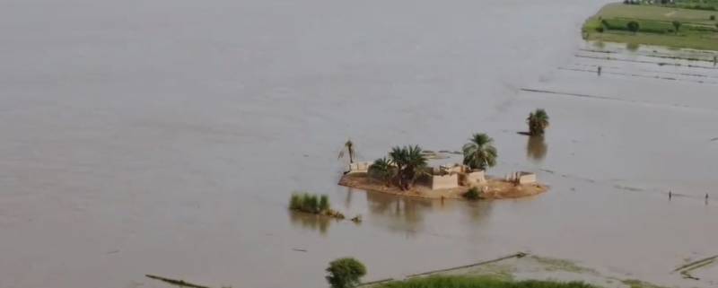 دریائے سندھ اور ستلج میں سیلابی صورتحال تشویشناک، بستیاں دریا برد، زمینی رابطے منقطع