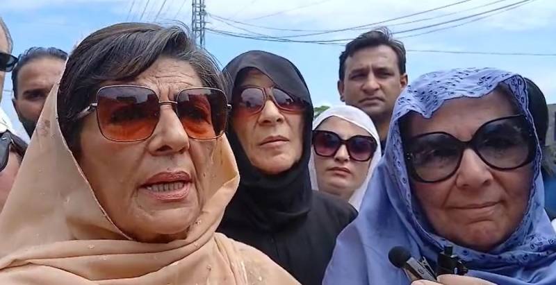 عمران خان نے کہا ضمنی انتخابات میں حصہ لینا نااہلیوں کو جواز دینا ہوگا، عظمیٰ خان