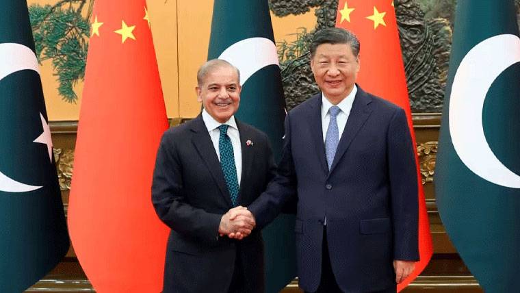 وزیراعظم شہباز شریف کی چینی صدر شی جن پنگ سے ملاقات، خطے کی صورتحال اور دوطرفہ تعلقات پر تبادلہ خیال