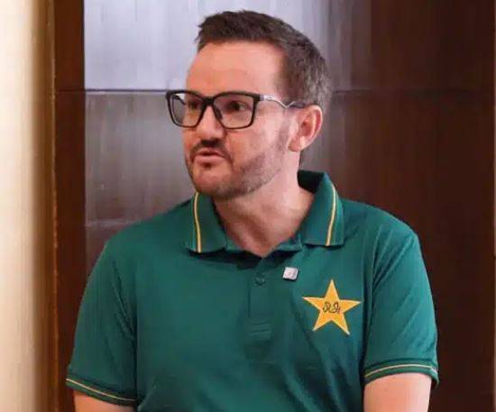 ایشیا کپ کی تیاریاں مکمل، سپن باؤلرز ہمارا ہتھیار ہوں گے: ہیڈ کوچ مائیک ہیسن