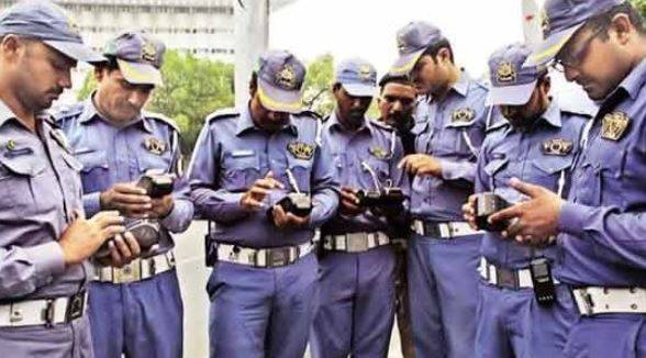 پنجاب میں ٹریفک پولیس کی یونیفارم تبدیل کرنے کے اقدامات مکمل