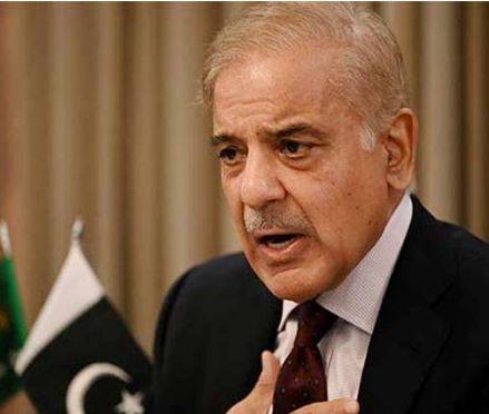 شہداء نے اپنی جانیں قربان کر کے تاریخ رقم کی، قوم اُن کی قربانیوں پر فخر کرتی ہے: وزیراعظم