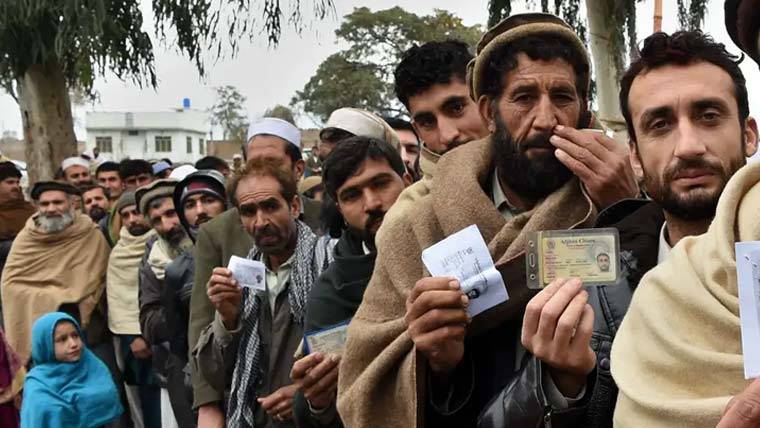 وفاقی وزارتِ داخلہ کا پی او آر کارڈ رکھنے والے افغان باشندوں کے مستقبل پر اہم اجلاس آج طلب 