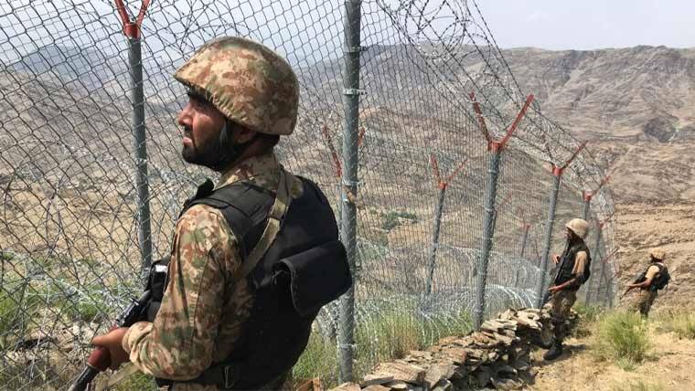 پاک فوج کی بھرپور جوابی کارروائی ، افغان طالبان نے جنگ بندی کی درخواست کر دی