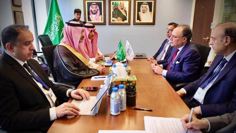 پاکستان اور سعودی عرب کے وزرائے خزانہ کی ملاقات: اقتصادی تعلقات پر تبادلہ خیال