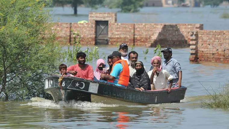 پنجاب میں سیلاب متاثرہ اضلاع کا فلڈ سروے جاری، 3 لاکھ 68 ہزار متاثرین کی تفصیلات جمع