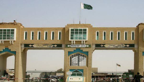 افغان طالبان کا بابِ دوستی کی تباہی کا دعویٰ جھوٹا نکلا، چمن بارڈر پر گیٹ مکمل حالت میں موجود