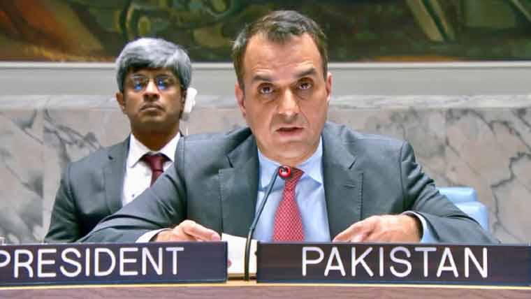 پاکستان نے اقوام متحدہ سے شام کی سیاسی منتقلی کے لیے پابندیاں نرم کرنے کا مطالبہ کر دیا
