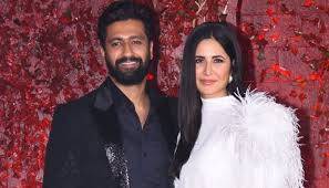 بالی ووڈ کی مشہور جوڑی کترینہ کیف اور وکی کوشل کے ہاں بیٹے کی پیدائش 
