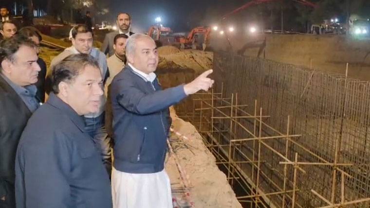 وفاقی وزیر داخلہ محسن نقوی کا شاہین چوک انڈر پاس پراجیکٹ کا دورہ، تعمیراتی کاموں کا جائزہ