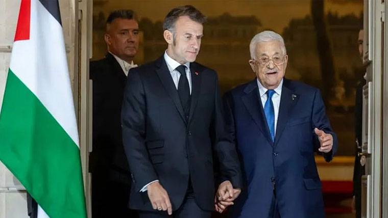  صدر محمود عباس اور فرانسیسی صدر میکرون کی ملاقات، فلسطینی آئین کے لیے مشترکہ کمیٹی کے قیام پر اتفاق