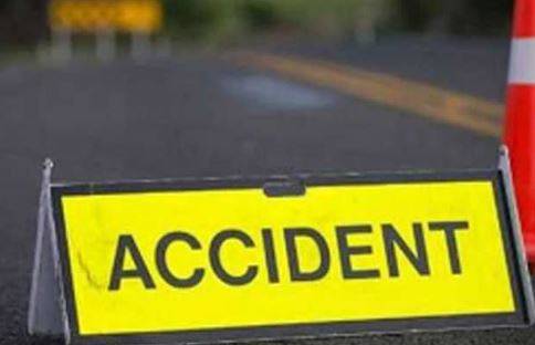 موٹر وے ایم ٹو پر افسوسناک حادثہ: بس اور ٹریلر میں تصادم، 2 ہلاک، 6 زخمی