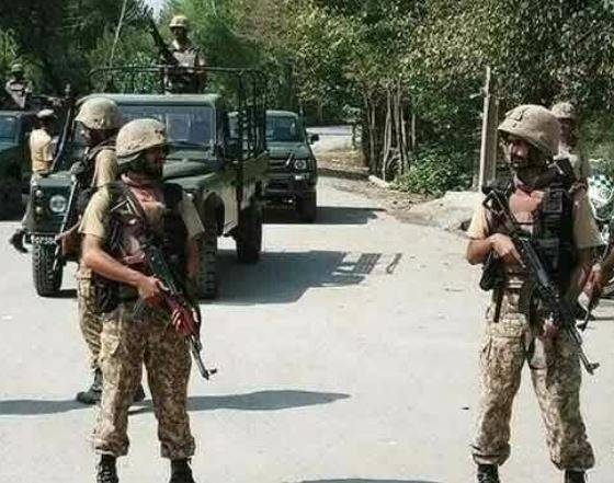 بنوں میں سکیورٹی فورسز کے آپریشنز؛ 3 کمانڈرز سمیت 17 دہشتگرد ہلاک