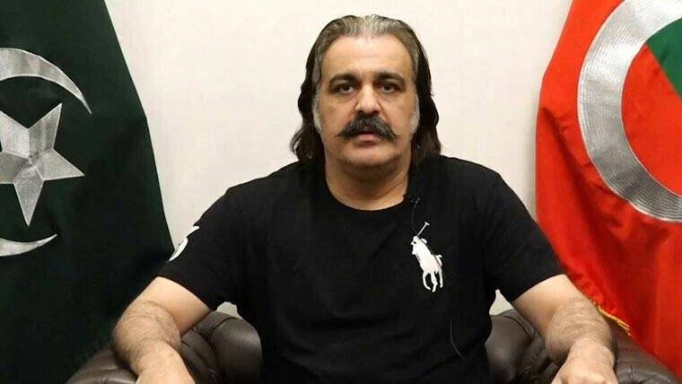  شراب اور اسلحہ برآمدگی کے کیس میں علی امین گنڈا پور کے وارنٹ گرفتاری جاری