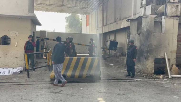 پشاورایف سی ہیڈ کوارٹرز خودکش دھماکا: تینوں حملہ آوروں کے افغان شہری ہونے کی تصدیق
