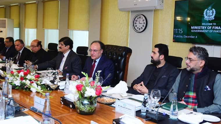 وزیر خزانہ محمد اورنگزیب کا این ایف سی ایوارڈ کے حوالے سے شفاف مکالمے پر زور، صوبوں کے درمیان باہمی تعاون کی اہمیت پر گفتگو