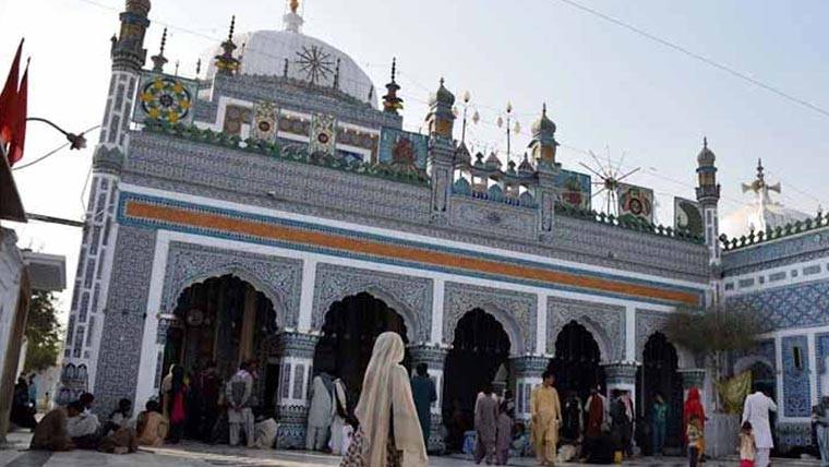 سندھ: حضرت شاہ عبدالطیف بھٹائی کے مزار پر چوری کی واردات